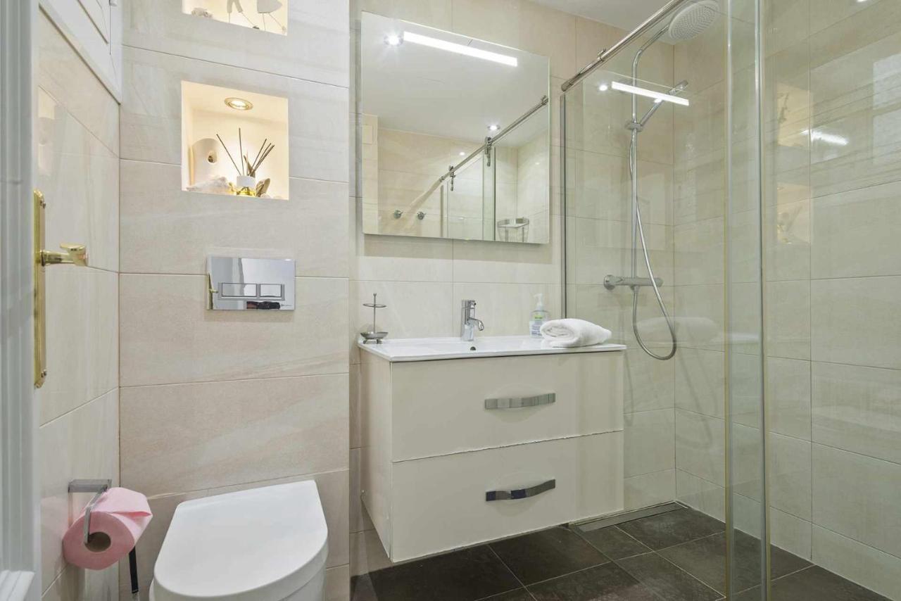 Apartment Marti Barcelona Exteriör bild
